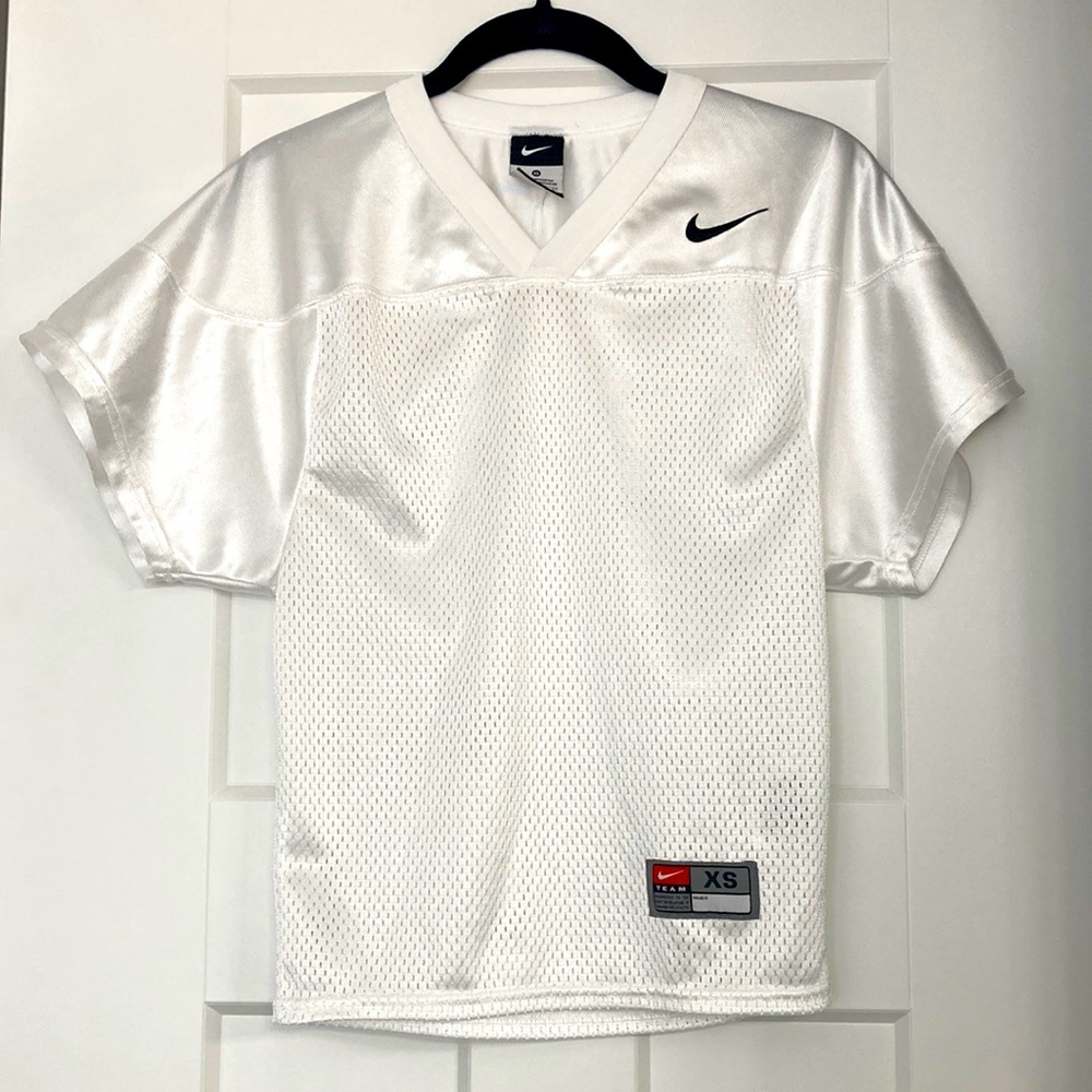 NWOT Nike mesh jersey